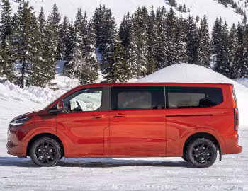 Ford E-Tourneo Custom Titanium X AWD L2 [EU-spec] '2025–pr.