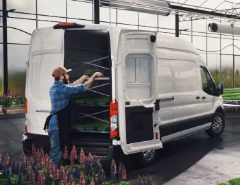 2022–pr. Ford E-Transit [North America] '2021–pr.