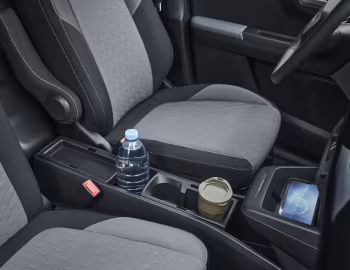 Интерьер Ford E-Transit Courier [EU-spec] '2024–н.в.