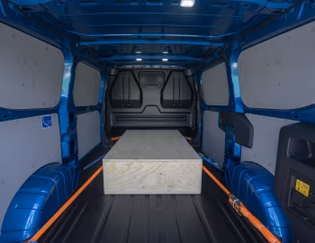 Ambos Ford E-Transit Custom Sport Van [EU-spec] '2024–pr.