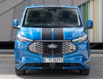 Ford E-Transit Custom Sport Van [EU-spec] '2024–pr.
