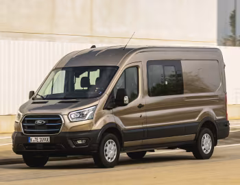 Ford E-Transit Double-Cab-in-Van L3H2 390 [EU-spec] '2022–pr.