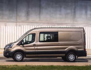 Ford E-Transit Double-Cab-in-Van L3H2 390 [EU-spec] '2022–pr.