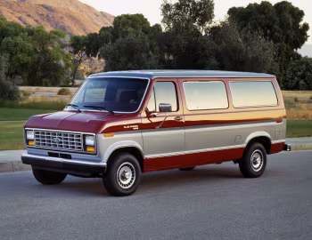 1988–89 Ford E-150 Econoline Club Wagon XLT