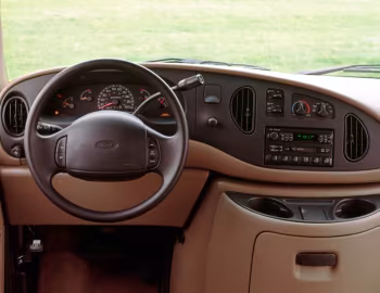 Panel frontal 1999–2002 Ford E-150 Club Wagon