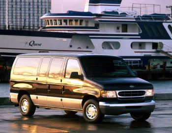 1999–2002 Ford E-150 Chateau Wagon