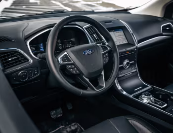 Interior 2019–24 Ford Edge Titanium [North America] '2018–24