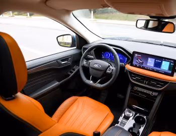 Интерьер Ford Escape Titanium [China] '2019–н.в.