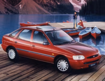 Ford Escort "Serenade" 5-door Hatchback [UK-spec] '1996–97
