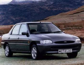 Ford Escort Ghia 1.8 TD Saloon [UK-spec] '1995–98