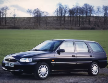 Ford Escort LX 1.8 TD Estate [UK-spec] '1995–98