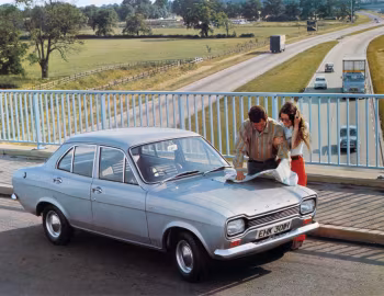 Ford Escort 1300 GT Saloon [UK-spec] '1970–74