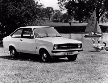 Ford Escort 2-door Saloon [UK-spec] '1974–77