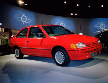 Ford Escort 3-door [UK-spec] '1990–92