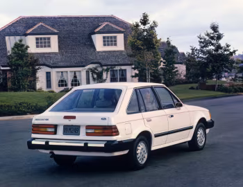 1986 Ford Escort LX 4-door [North America] (37)