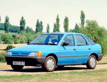 Ford Escort LX 5-door [UK-spec] '1990–92