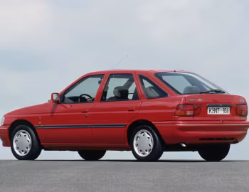 Ford Escort Ghia 5-door Hatchback [Worldwide] '1992–95