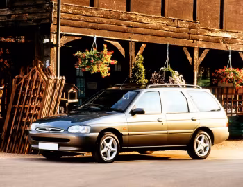 Ford Escort Ghia Estate [UK-spec] '1995–98