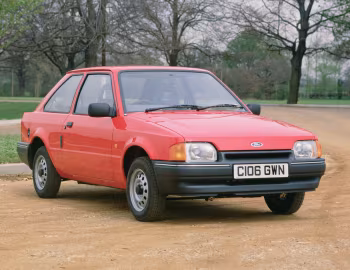 Ford Escort Popular 3-door [UK-spec] '1986–90