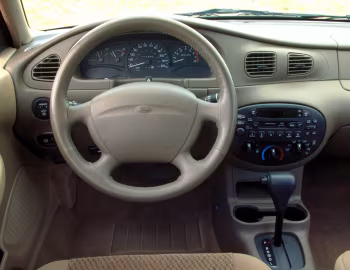 Panel frontal 1999–2002 Ford Escort SE [North America]