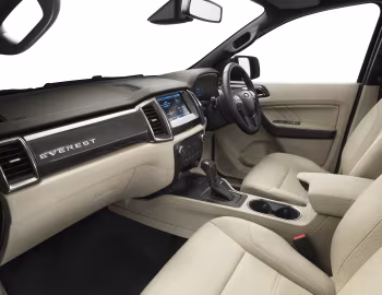 Интерьер Ford Everest [Thailand] '2015–18