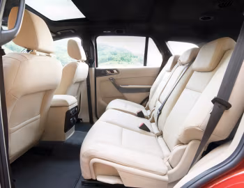 Интерьер Ford Everest [Thailand] '2015–18