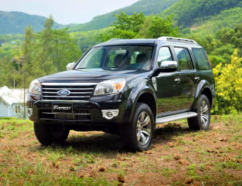 Ford Everest '2009–13