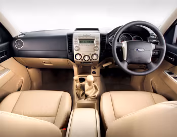 Panel frontal Ford Everest '2009–13