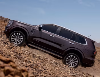 Ford Everest Limited [UAE] '2023–pr.