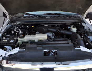 Bajo el capó 2000–04 Ford Excursion Limited '1999–2004