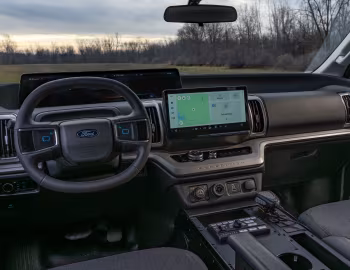 Panel frontal 2025–pr. Ford Expedition SSV '2024–pr.