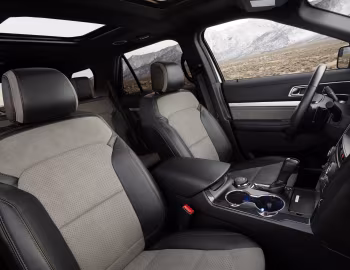 Interior 2017 Ford Explorer XLT Sport (U502) '2016–17