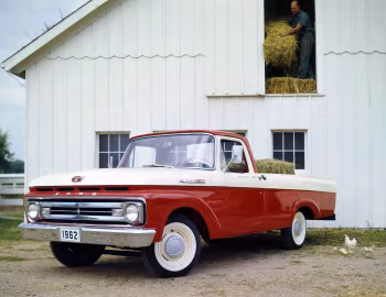 1962 Ford F-100 Custom Cab Styleside Pickup (83)