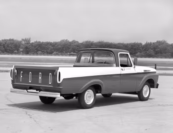 1962 Ford F-100 Custom Cab Styleside Pickup (83)