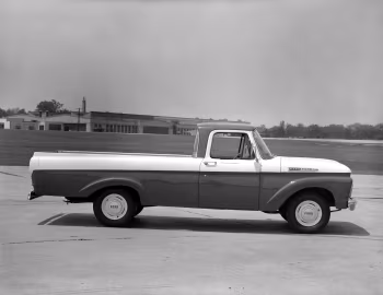 1962 Ford F-100 Custom Cab Styleside Pickup (83)