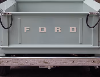 1954 Ford F-100 Pickup (83)
