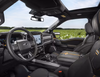 Інтэр'ер 2023–н.ч. Ford F-150 Platinum FX4 SuperCrew [Latam] '2023–н.ч.