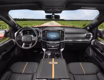 Panel frontal 2023–pr. Ford F-150 Platinum FX4 SuperCrew [Latam] '2023–pr.