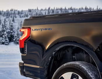 2022–н.в. Ford F-150 Lightning Platinum SuperCrew '2021–н.в.