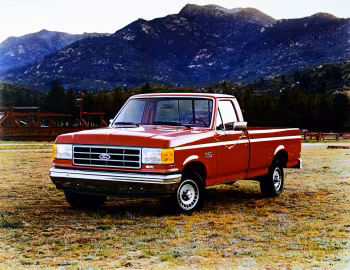 1990 Ford F-150 Custom Regular Cab Styleside Pickup