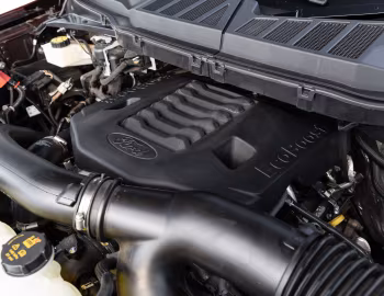 Bajo el capó Ford F-150 Lariat LWB [Australia] '2023–25