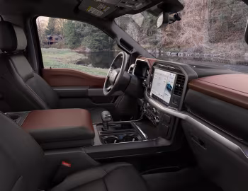 Interior 2021–pr. Ford F-150 Lariat Sport SuperCrew '2020–pr.