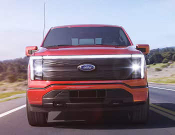 2022–pr. Ford F-150 Lightning Lariat SuperCrew [North America] '2021–pr.