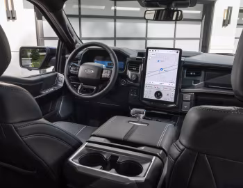 Panel frontal 2024–pr. Ford F-150 Lightning Platinum "Black" [North America] '2023–pr.
