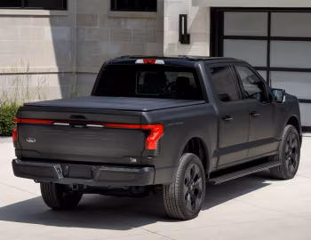 2024–pr. Ford F-150 Lightning Platinum "Black" [North America] '2023–pr.