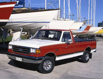 Ford F-150 Regular Cab Styleside Pickup XLT Pkg. [Australia] '1990