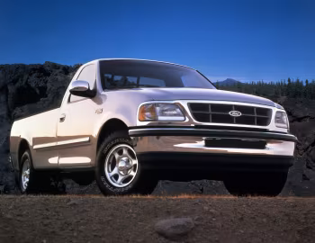 1997–98 Ford F-150 Regular Cab '11.1995–98