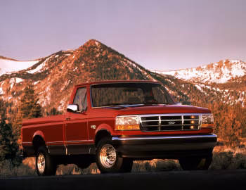 1992–96 Ford F-150 Regular Cab XLT Styleside Pickup
