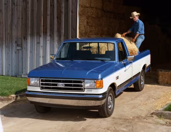 1987–89 Ford F-150 Regular Cab Styleside Pickup XLT Lariat Pkg.
