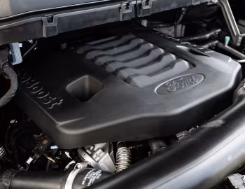Bajo el capó Ford F-150 XLT SWB [Australia] '2023–25